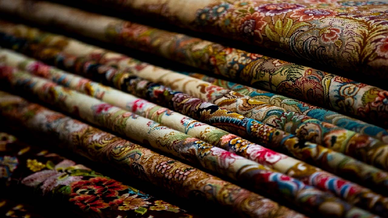 معایب و مزایای تا کردن و لول کردن فرش - پاکسان