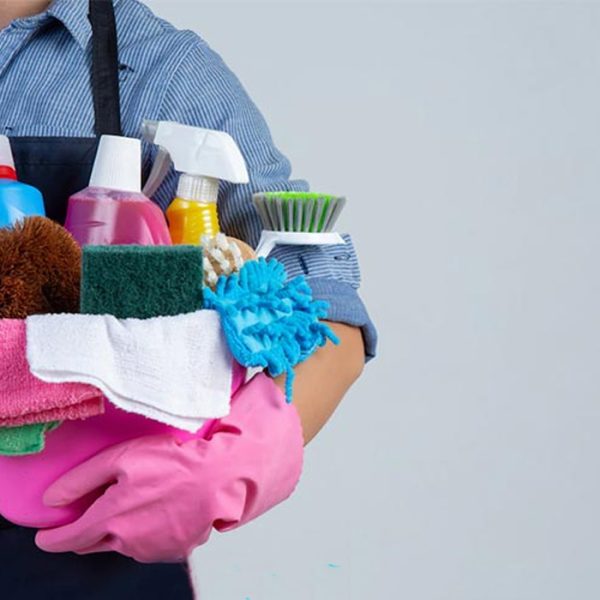 بررسی مزایا و معایب مواد شوینده فرش - قالیشویی پاکسان